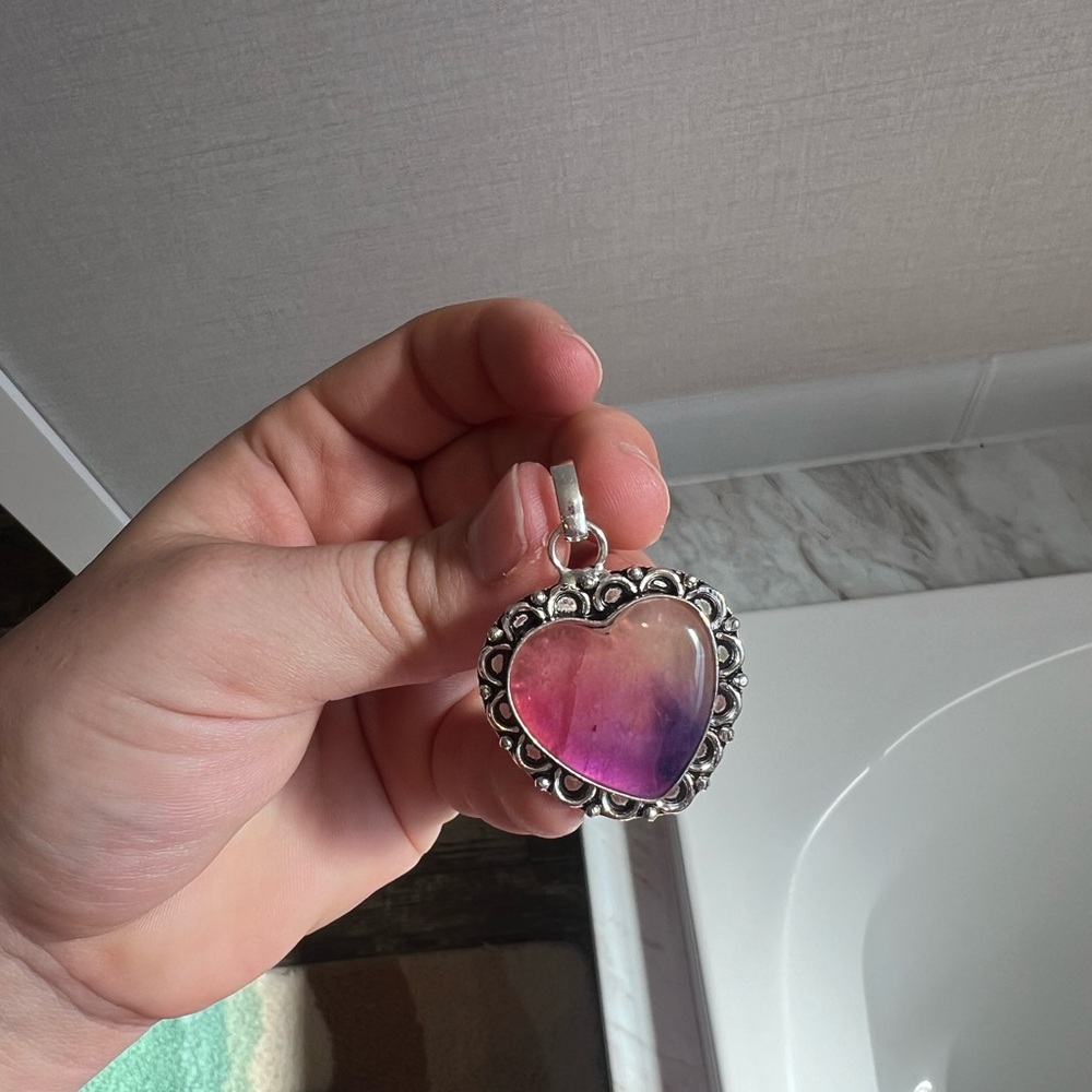 Gradient Heart Pendant Necklace